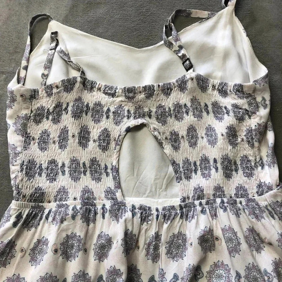 Garage Summer Spaghetti Strap Lightweight Patterned Dress Size Large - Picture 4 of 12